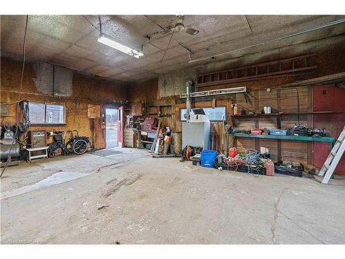 1408 Edgewood Road, Hamilton, ON - Indoor Photo Showing Garage