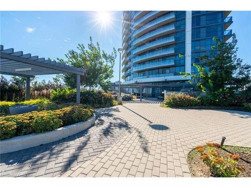 2302-30 Gibbs Road, Etobicoke, ON - Outdoor