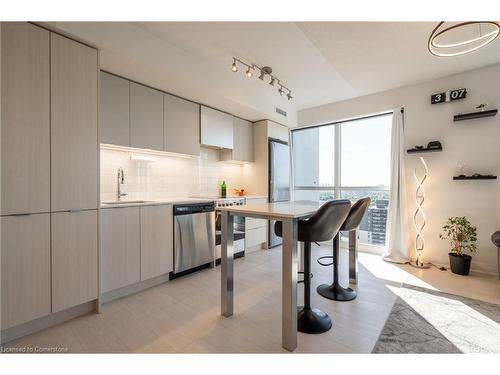 2302-30 Gibbs Road, Etobicoke, ON - Indoor Photo Showing Kitchen