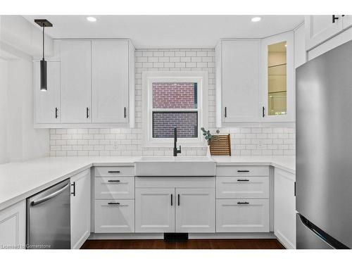 122 Cross Street W, Dunnville, ON - Indoor Photo Showing Kitchen