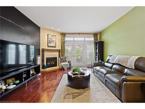 99 Willowlanding Court, Welland, ON - Indoor Photo Showing Living Room With Fireplace