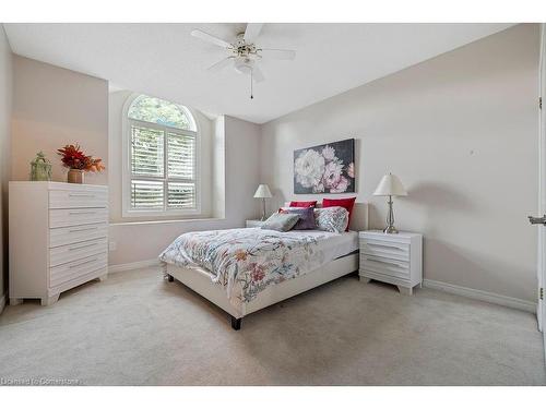 95 Starfish Drive, Mount Hope, ON - Indoor Photo Showing Bedroom