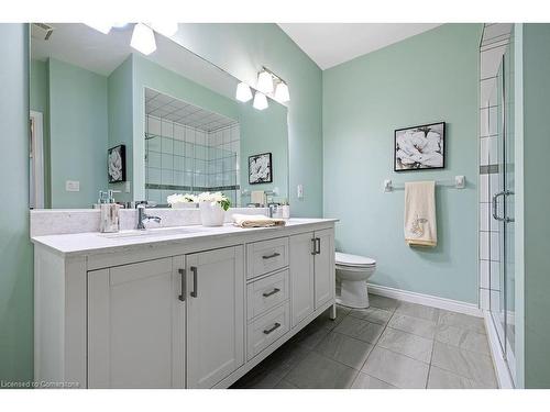 95 Starfish Drive, Mount Hope, ON - Indoor Photo Showing Bathroom