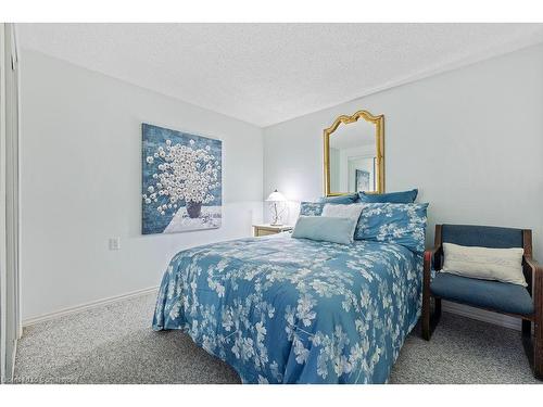 95 Starfish Drive, Mount Hope, ON - Indoor Photo Showing Bedroom