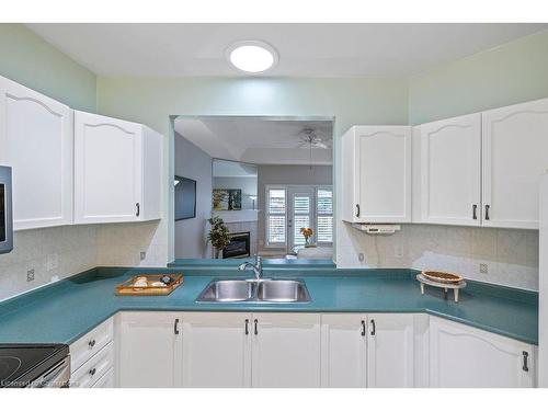 95 Starfish Drive, Mount Hope, ON - Indoor Photo Showing Kitchen With Double Sink