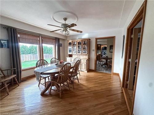 2320 Hendershot Road, Binbrook, ON - Indoor Photo Showing Dining Room