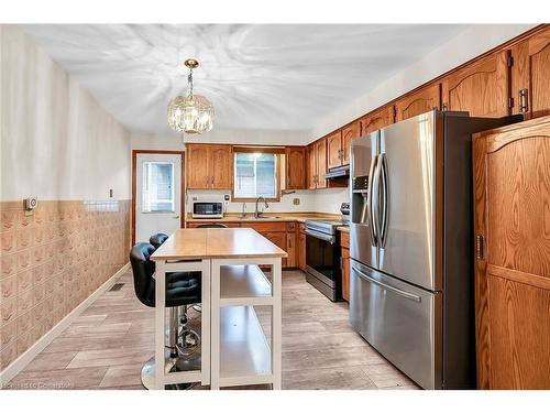 541 Limeridge Road E, Hamilton, ON - Indoor Photo Showing Kitchen