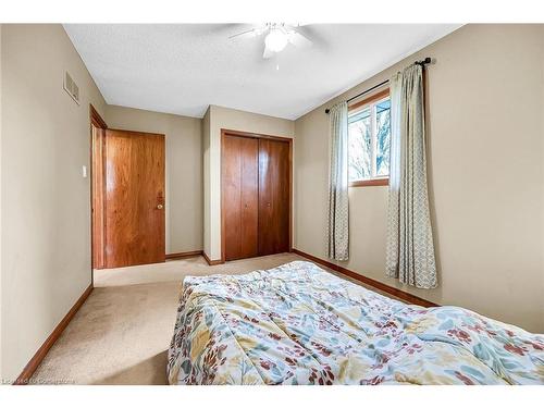 541 Limeridge Road E, Hamilton, ON - Indoor Photo Showing Bedroom