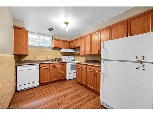 541 Limeridge Road E, Hamilton, ON - Indoor Photo Showing Kitchen