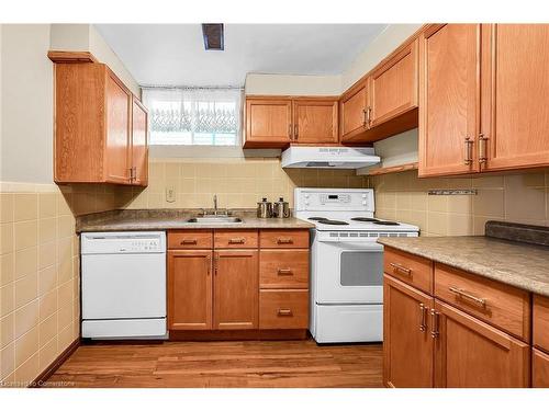 541 Limeridge Road E, Hamilton, ON - Indoor Photo Showing Kitchen