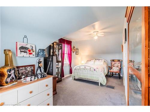 248 Jennings Crescent, Oakville, ON - Indoor Photo Showing Bedroom