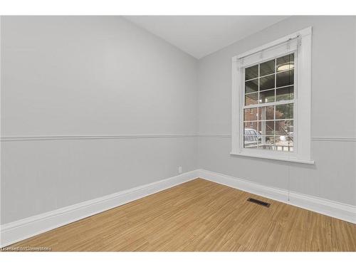 6 Ben Lomond Place, Hamilton, ON - Indoor Photo Showing Other Room