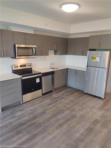 306-103 Roger Street, Waterloo, ON - Indoor Photo Showing Kitchen With Stainless Steel Kitchen