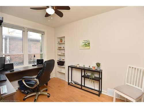 590 Queensdale Avenue E, Hamilton, ON - Indoor Photo Showing Office