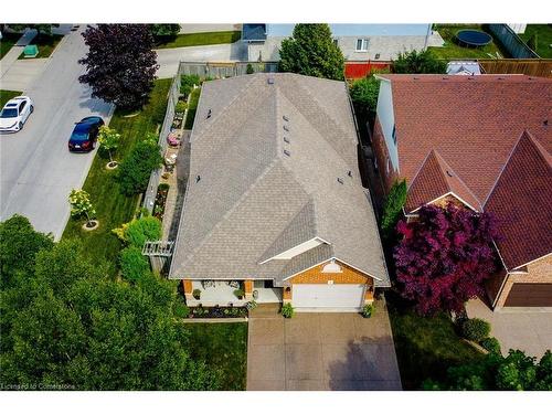 2 Hampshire Place, Stoney Creek, ON - Outdoor