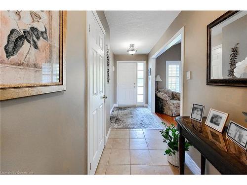 2 Hampshire Place, Stoney Creek, ON - Indoor Photo Showing Other Room