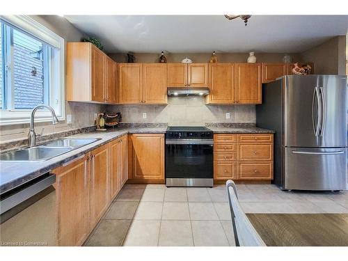 2 Hampshire Place, Stoney Creek, ON - Indoor Photo Showing Kitchen With Stainless Steel Kitchen With Double Sink