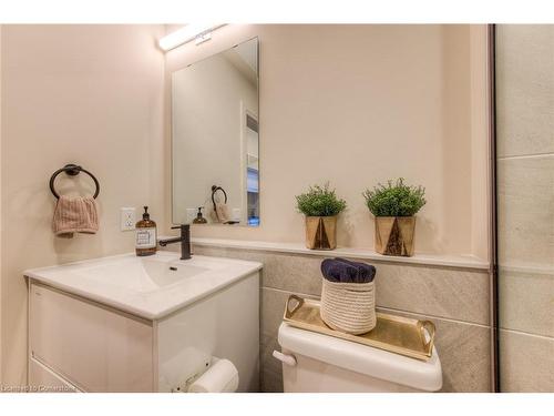 204-245 Downie Street, Stratford, ON - Indoor Photo Showing Bathroom