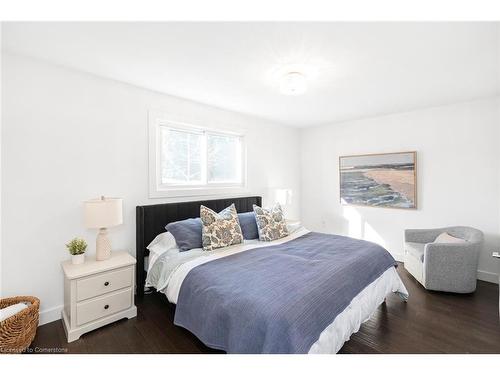 273 Bonaventure Drive, Hamilton, ON - Indoor Photo Showing Bedroom