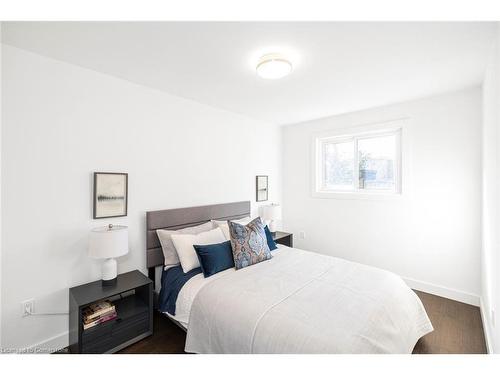 273 Bonaventure Drive, Hamilton, ON - Indoor Photo Showing Bedroom