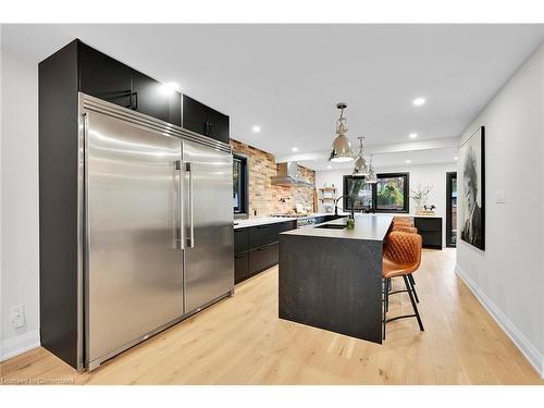 79 Norma Crescent, Ancaster, ON - Indoor Photo Showing Kitchen With Upgraded Kitchen