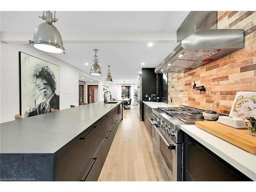 79 Norma Crescent, Ancaster, ON - Indoor Photo Showing Kitchen With Upgraded Kitchen