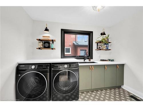 79 Norma Crescent, Ancaster, ON - Indoor Photo Showing Laundry Room