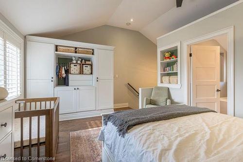 26 Morden Street, Hamilton, ON - Indoor Photo Showing Bedroom