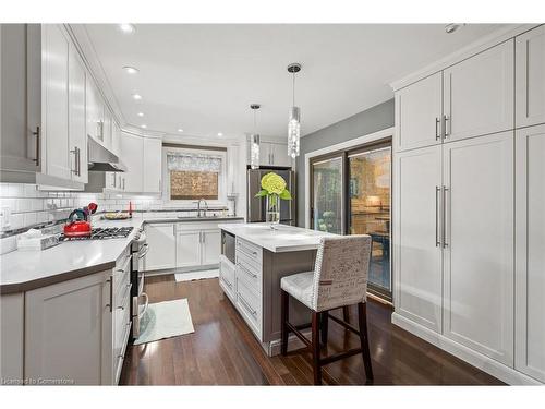 39 Belair Drive, St. Catharines, ON - Indoor Photo Showing Kitchen With Upgraded Kitchen