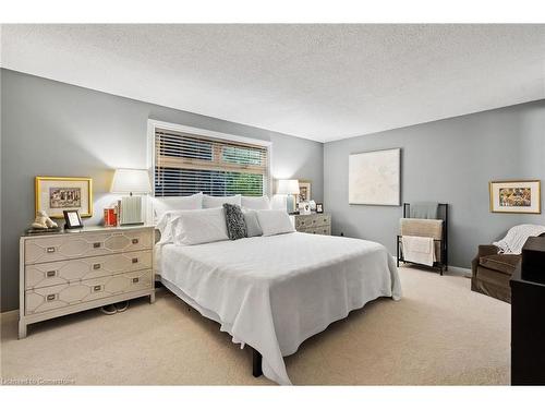 39 Belair Drive, St. Catharines, ON - Indoor Photo Showing Bedroom