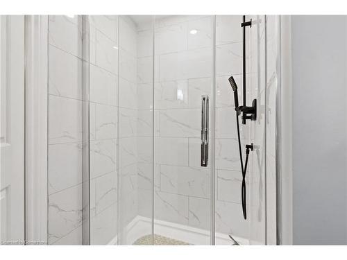 39 Belair Drive, St. Catharines, ON - Indoor Photo Showing Bathroom