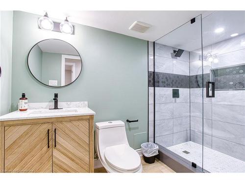 26 Griffith Drive, Grimsby, ON - Indoor Photo Showing Bathroom