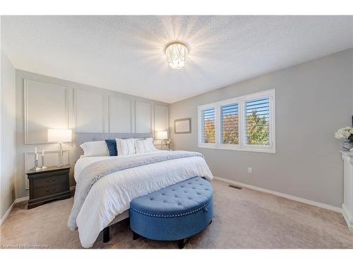 143 Valmont Street, Ancaster, ON - Indoor Photo Showing Bedroom