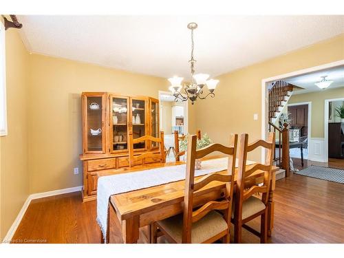 93 Turnbull Road, Dundas, ON - Indoor Photo Showing Dining Room