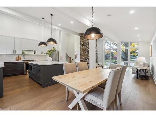 5394 Bird Cage Walk, Burlington, ON - Indoor Photo Showing Dining Room