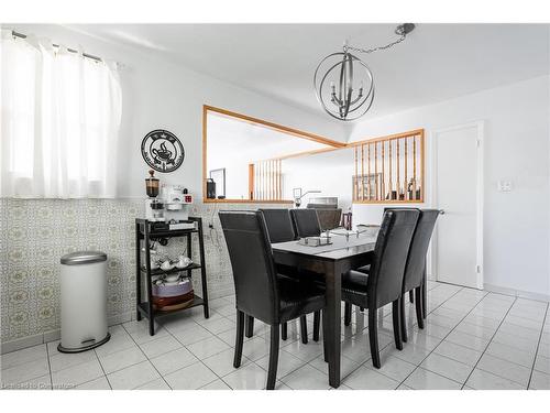 5347 Elm Street, Niagara Falls, ON - Indoor Photo Showing Dining Room