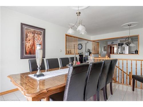 5347 Elm Street, Niagara Falls, ON - Indoor Photo Showing Dining Room