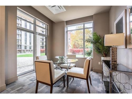 806-90 Charlton Avenue W, Hamilton, ON - Indoor Photo Showing Dining Room