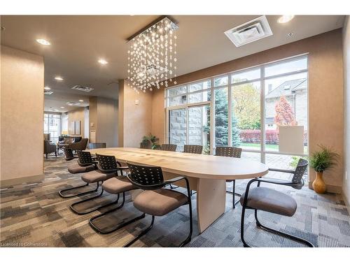 806-90 Charlton Avenue W, Hamilton, ON - Indoor Photo Showing Dining Room