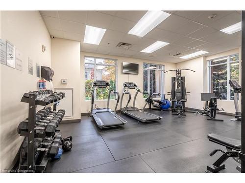 806-90 Charlton Avenue W, Hamilton, ON - Indoor Photo Showing Gym Room