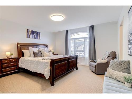 173 Westbank Trail, Stoney Creek, ON - Indoor Photo Showing Bedroom