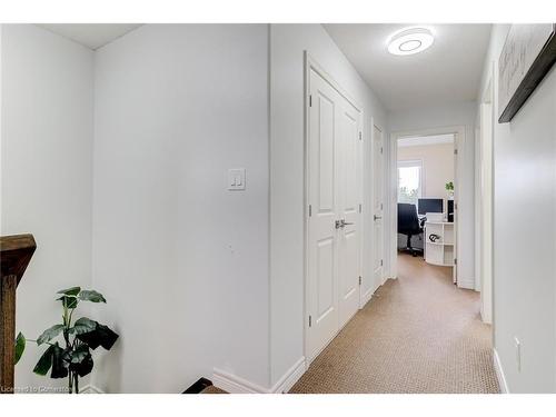 173 Westbank Trail, Stoney Creek, ON - Indoor Photo Showing Other Room