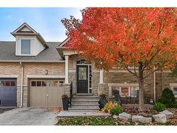 2952 Singleton Common  Burlington, ON L7M 0B4