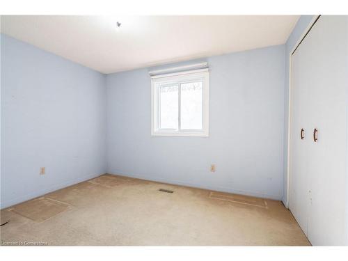 2486 Snowhill Court, Burlington, ON - Indoor Photo Showing Other Room