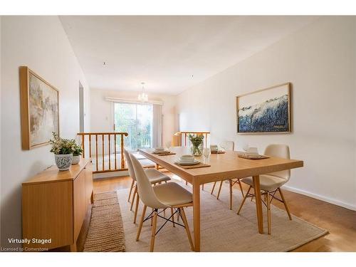 2486 Snowhill Court, Burlington, ON - Indoor Photo Showing Dining Room