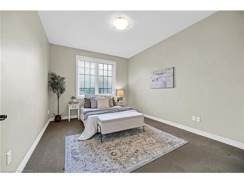 17-1041 Pine Street, Dunnville, ON - Indoor Photo Showing Bedroom