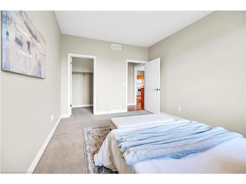 17-1041 Pine Street, Dunnville, ON - Indoor Photo Showing Bedroom