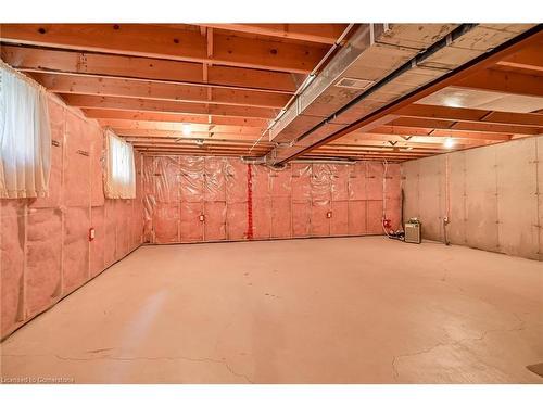 17-1041 Pine Street, Dunnville, ON - Indoor Photo Showing Basement