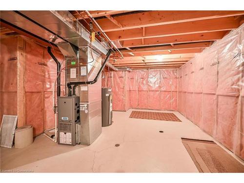 17-1041 Pine Street, Dunnville, ON - Indoor Photo Showing Basement