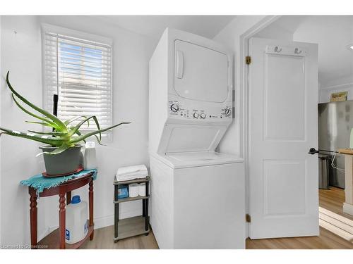 64 Argyle Avenue, Hamilton, ON - Indoor Photo Showing Laundry Room